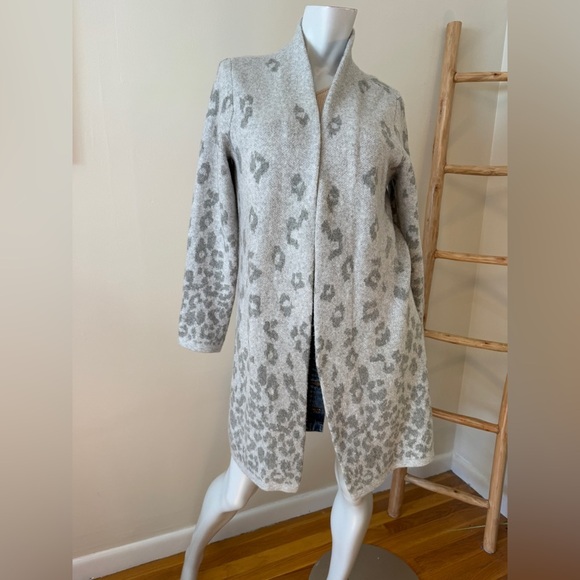 Talbots OMBRE ANIMAL PRINT FLYAWAY CARDIGAN Medium Grey Charcoal - Picture 2 of 6
